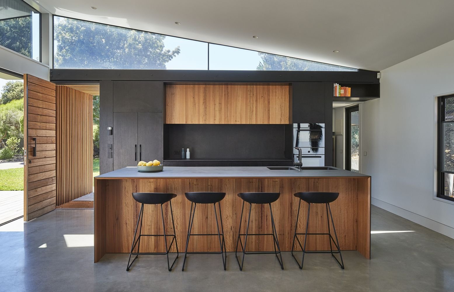 Modern kitchen interior ideas with stylish cabinets, lighting, and décor